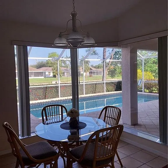 449 Dundee Ct — Photo 18