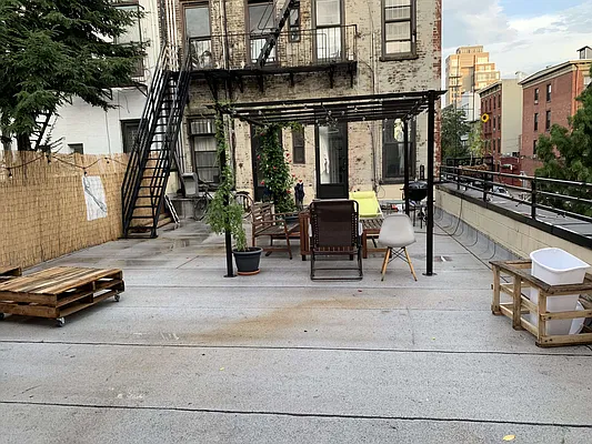 Rented by Flatiron Real Estate Advisors LLC | media 9