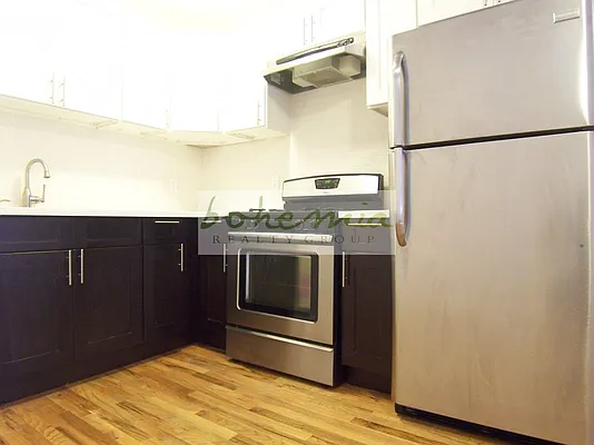 Rented by Bohemia Realty Group | media 72