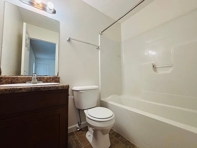 40 Station Ln NE — Photo 14