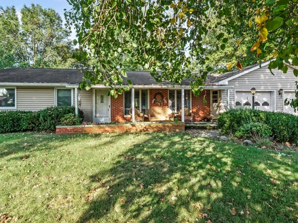 1004 Charlie St, North Manchester, IN 46962