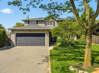 2347 Tweedsmuir Ct, Burlington, ON L7P 4K9