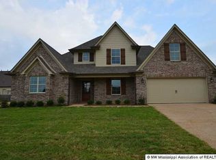 3054 N Pinetree Loop Cv, Southaven, MS 38672