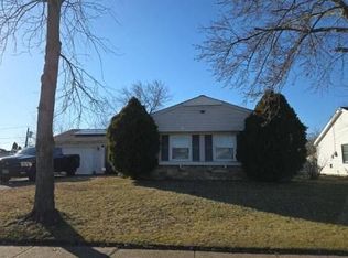 32 Gabriel Ln, Willingboro, NJ 08046