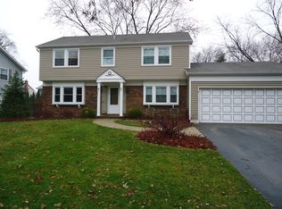 991 Indian Spring Ln, Buffalo Grove, IL 60089