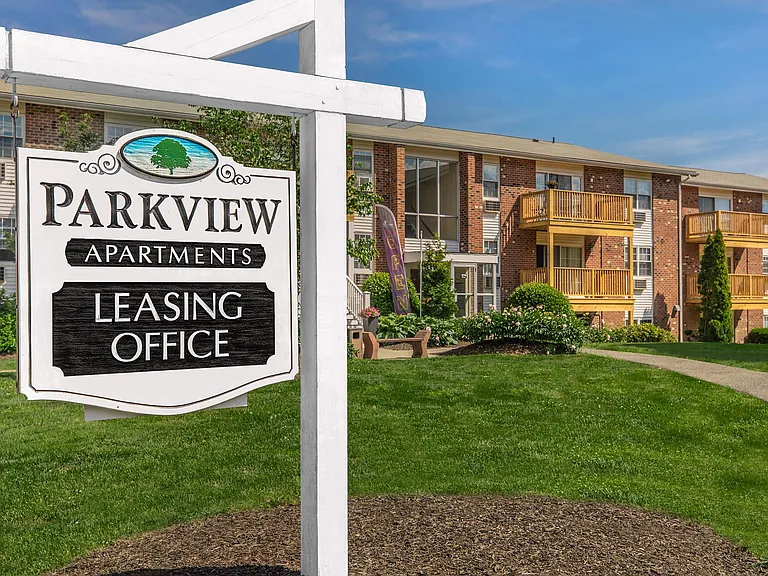 Parkview Apartments — Photo 7