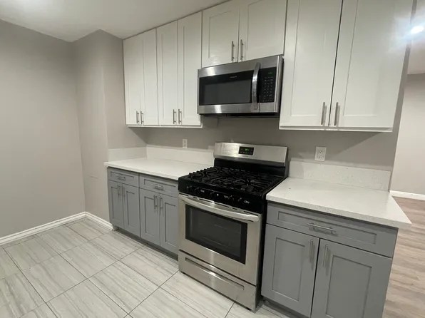 5114 Oakland St, Los Angeles, CA