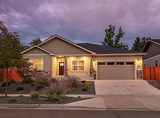 2992 Chapman Ln, Ashland, OR 97520