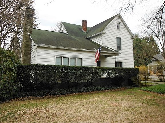 3rd image of 106 Cady Ave