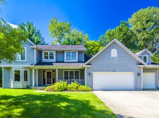 131 Beverly Dr, Chesterton, IN 46304