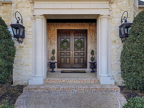 5th image of 1712 Live Oak Ln