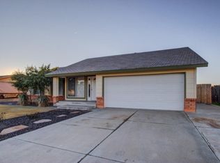 7811 W Hollyhock Dr, Phoenix, AZ 85033