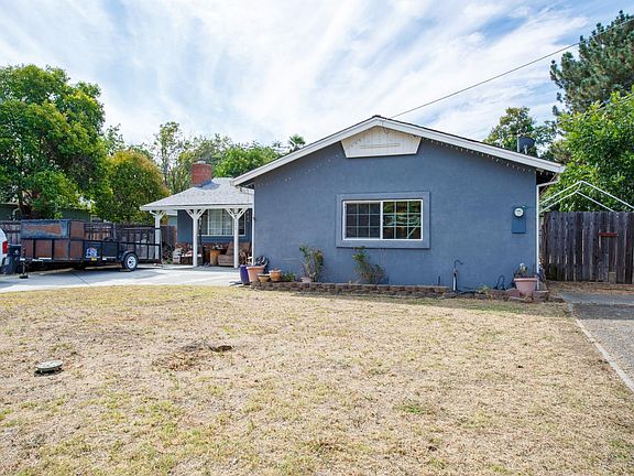 4th image of 1575 Valerie Way