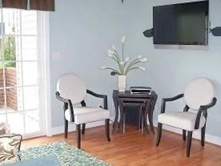 206 Capstone Dr #203 — Photo 4