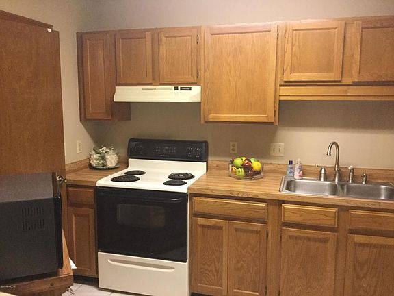 2nd image of 3858 Windridge Ct