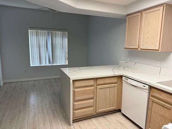 4th image of 8420 White Eagle Ave Unit 104
