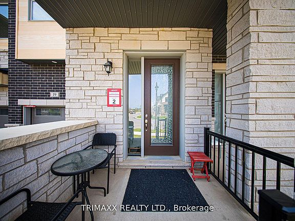 3rd image of 19 Molnar Cres