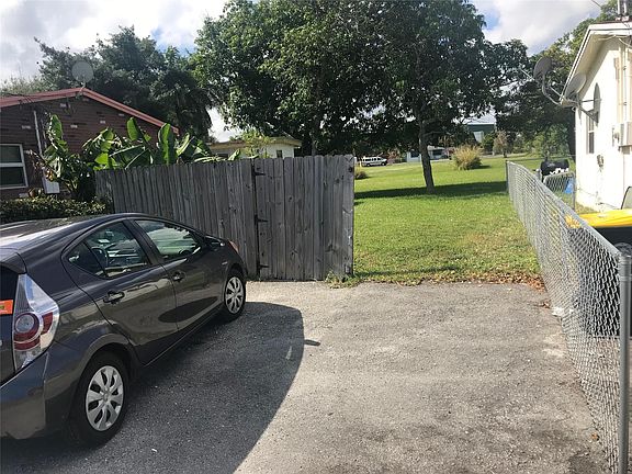 3rd image of 65 NW 13th Avenue