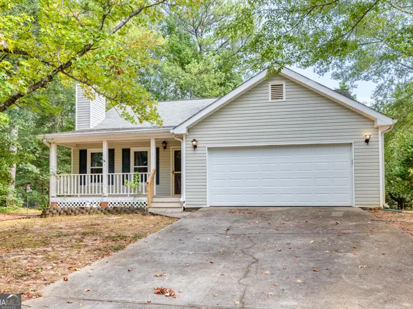 919 Century Oak Dr, Winder, GA 30680