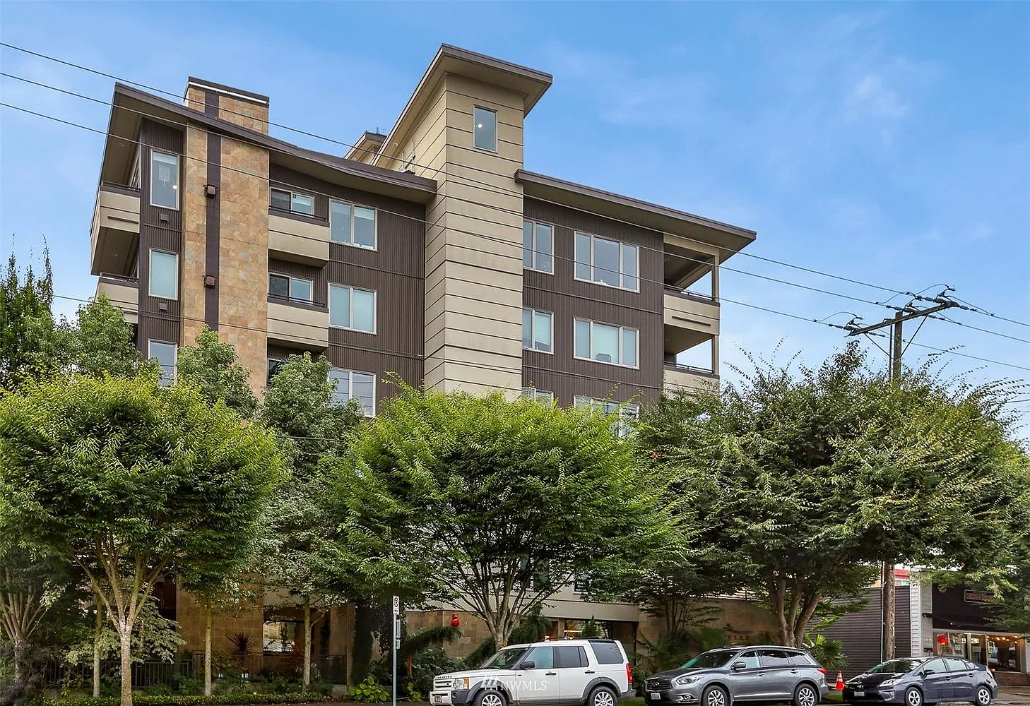 1 bed, 577 sqft, $2,240 — Photo 1