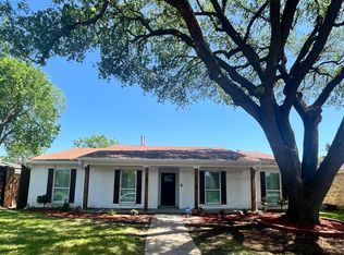 3202 Lindbergh Dr, Dallas, TX 75228
