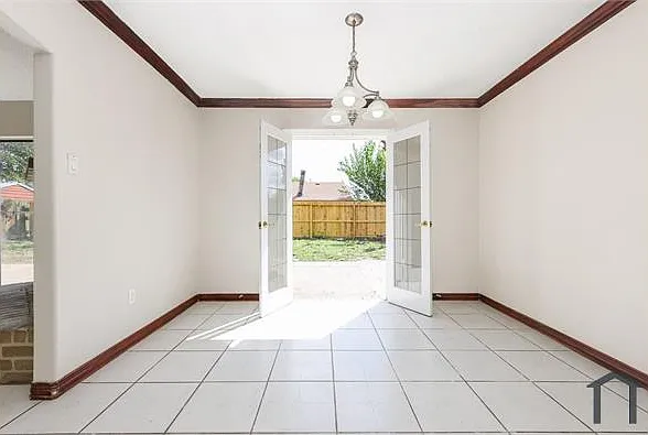 3 bed, 1581 sqft, $1,975 — Photo 4