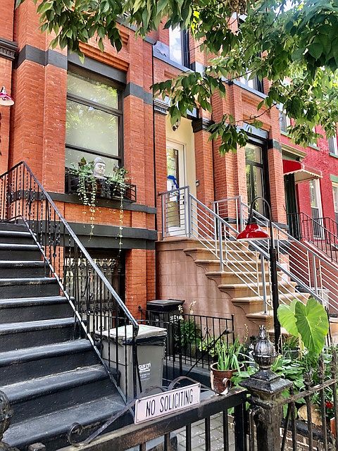 1st image of 378 Quincy St #3