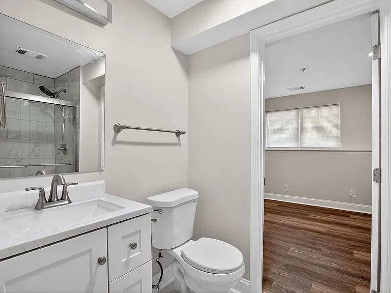 2736 Albermarle Pl — Photo 10