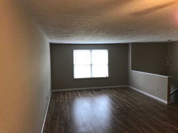 3rd image of 5906 Cedaridge Dr