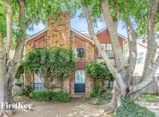 152 High Pointe Ln, Cedar Hill, TX 75104