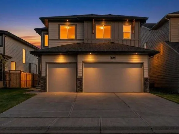 43 N South Shore Rd, Chestermere, AB T1X 2Y4