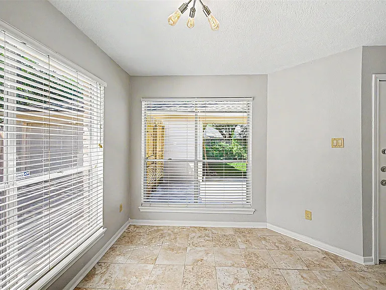 11651 Trailmont Dr — Photo 21