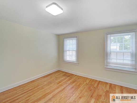 5th image of 71 N Main St #2