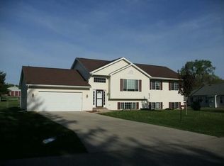 N2582 Michael Dr, Lodi, WI 53555