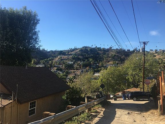 2nd image of 4392 O Neill St