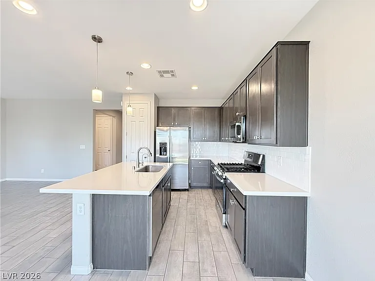 3348 Castlefields Dr — Photo 5