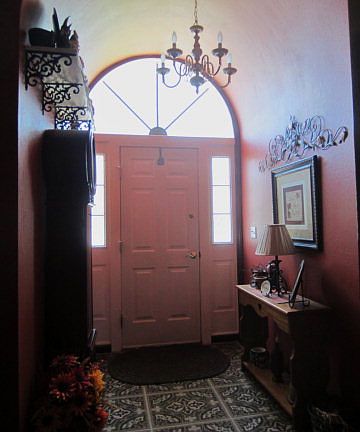 4th image of 605 E Washington St