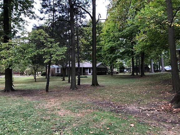 2nd image of 14665 Circle Dr