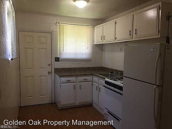 3rd image of 825 15 1/2 St APT 5