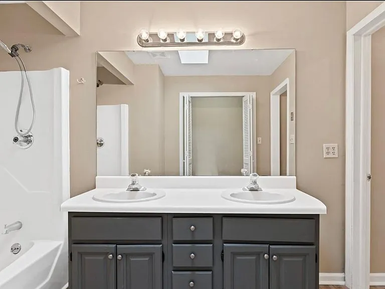 400 Rush Rd — Photo 23
