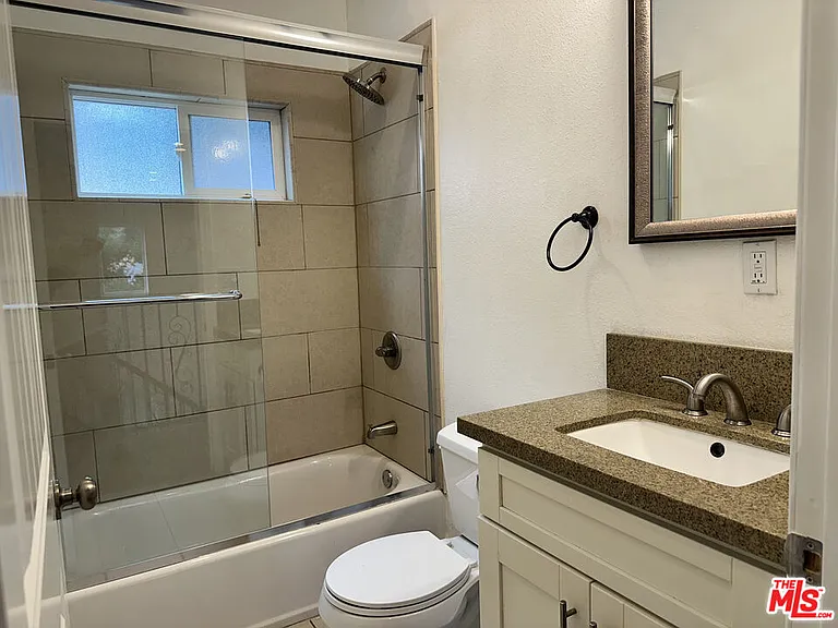 3528 Mesquite St — Photo 9