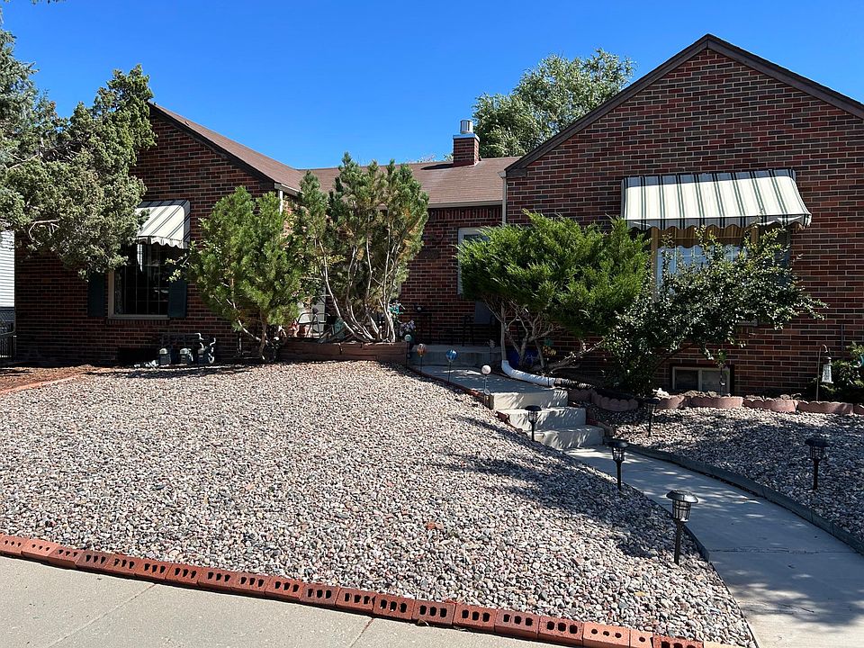 Front of house unit 3 on the right side (south side).