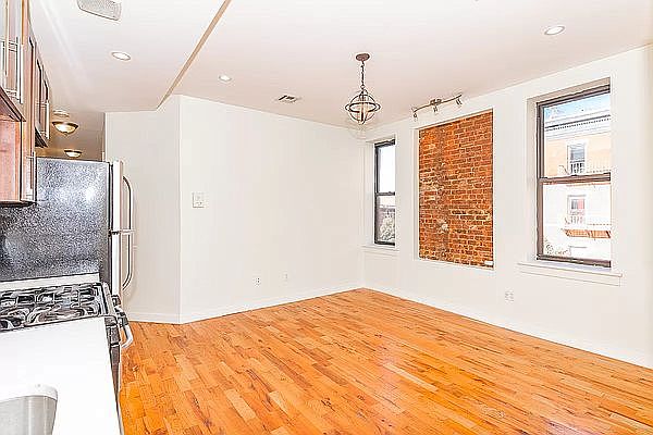 1st image of 591 Franklin Ave #9B