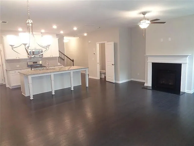 669 Lansing Grove Way — Photo 7