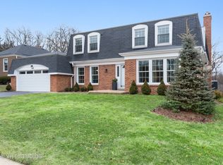 1449 Creekside Dr, Wheaton, IL 60189