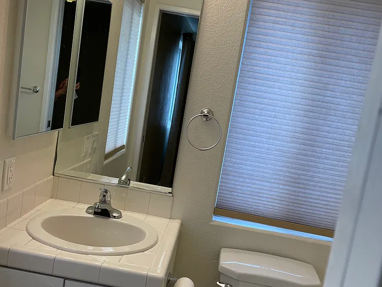 Full bath for second bedroom