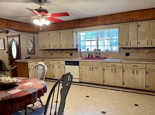 604 Ruth Pl, Center, TX 75935