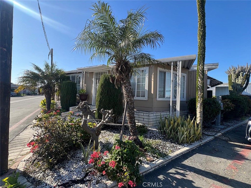 【匿名配送】HOUSES AND GARDENS IN CALIFORNIA Home Gardens, CA Homes for Sale & Real Estate - Homes.com