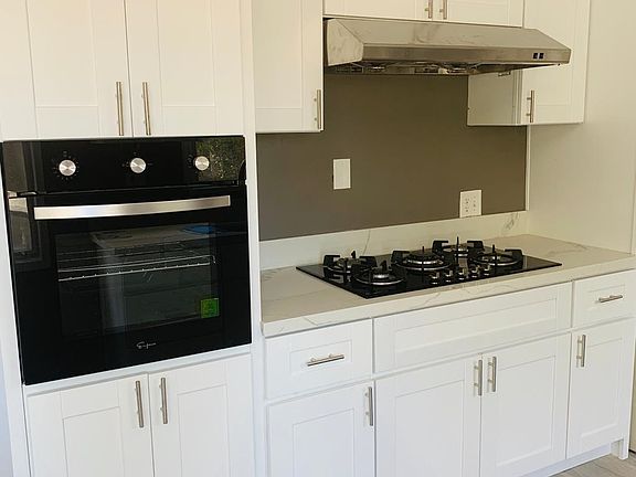 5th image of 5206 69th St #1
