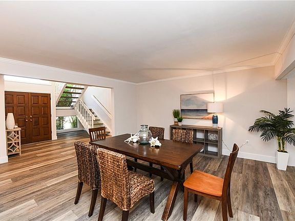 4th image of 5323 Siesta Cove Dr